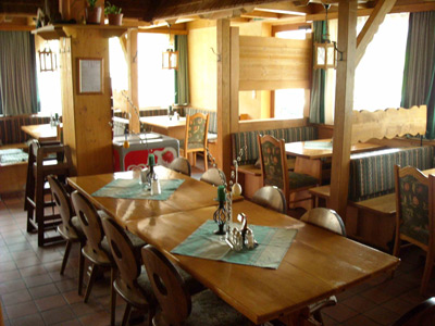 Gasthof hall in tirol